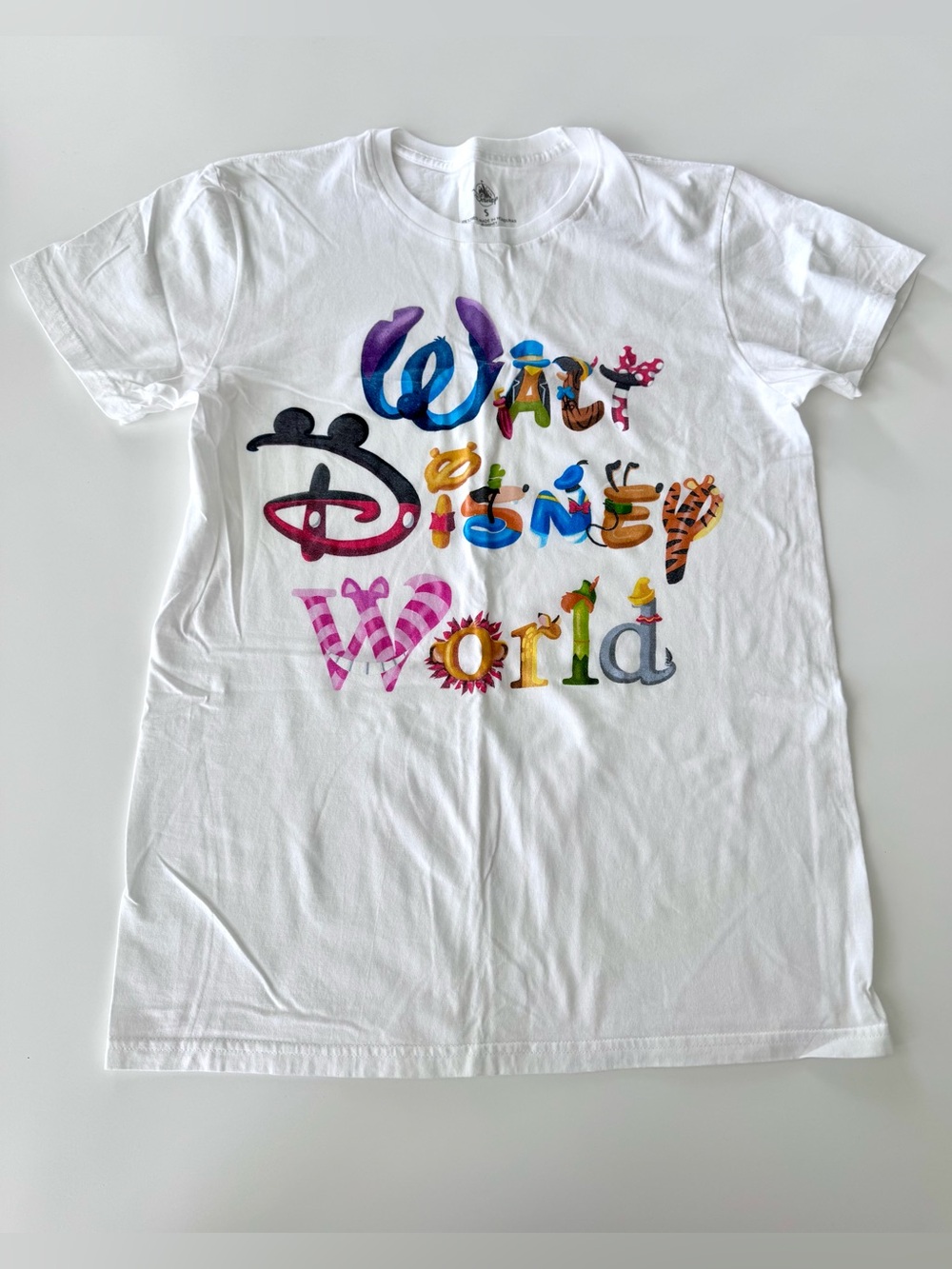 Disney Walt Disney World White Graphic Tee - Colorful Lettering Size S